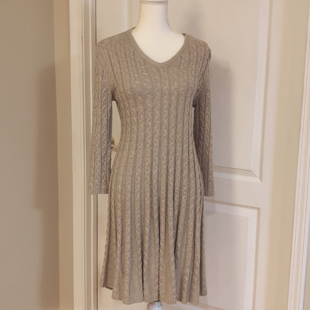 Jessica Howard Cable Knit Sweater dress. Size XL. Taupe/Oatmeal